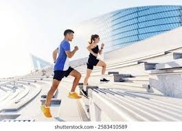 有爱!梁靖崑1-2不敌小勒布伦一脸惊讶,孙颖莎微笑着帮他复盘失利